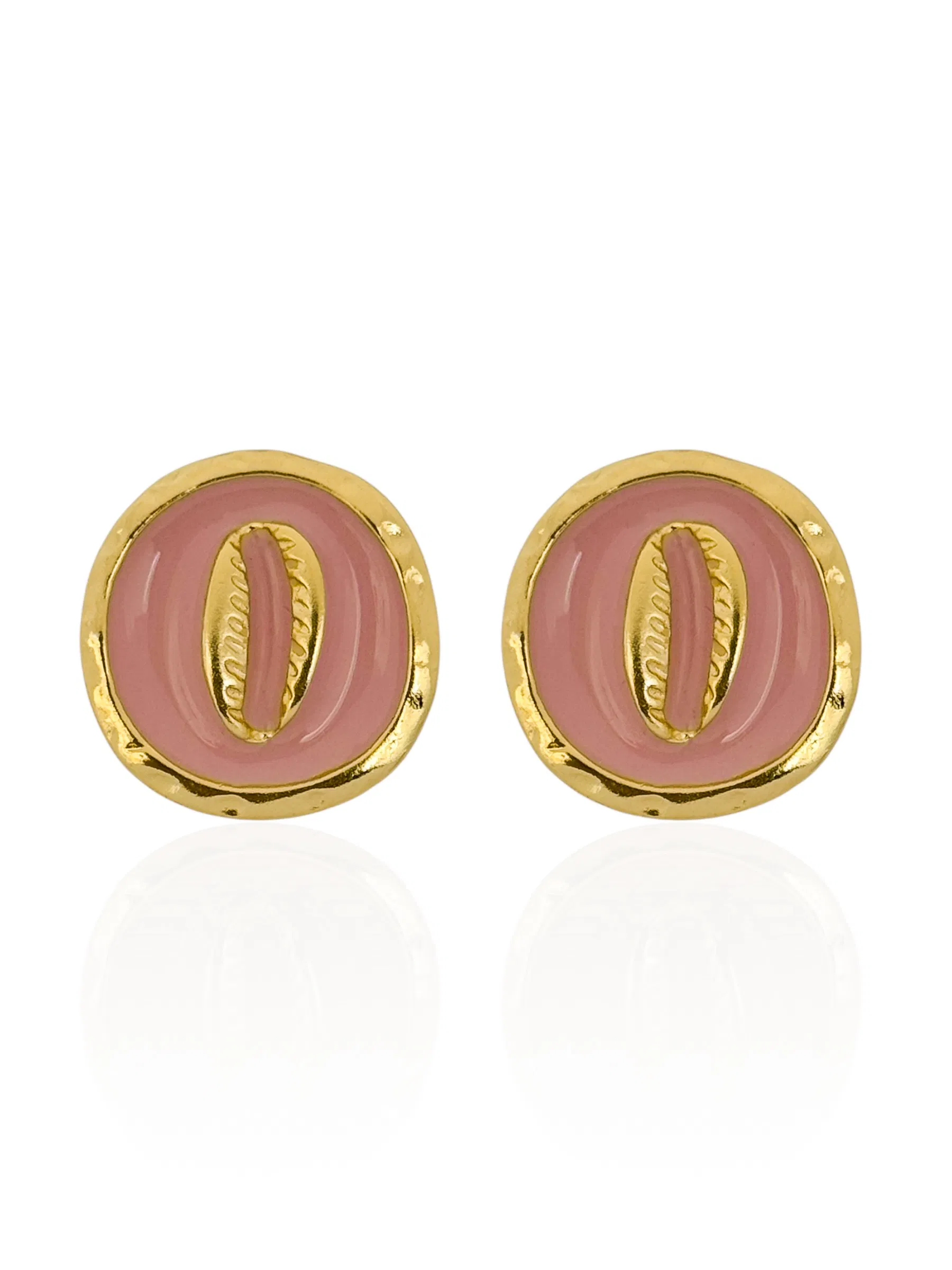Brinco Folheado a Ouro 18k Design Búzios Resinada