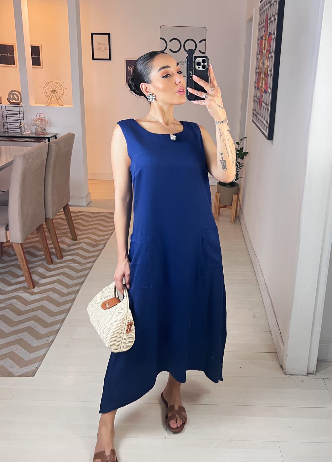Vestido Majula pontas asimetricas — foto 2 de 3